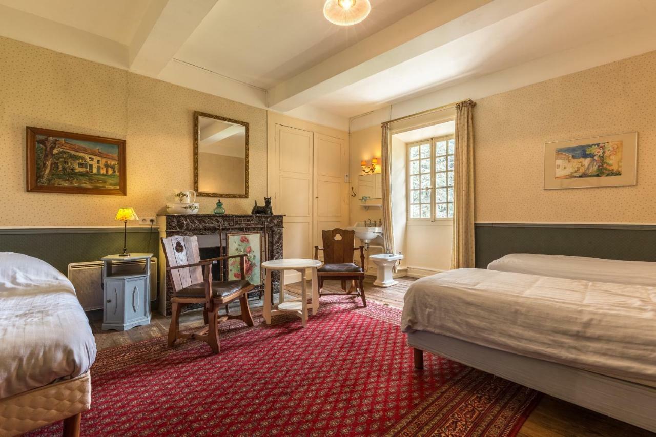 Domaine De L'Amiral Bed & Breakfast Saint-Laurent-du-Pape Екстериор снимка