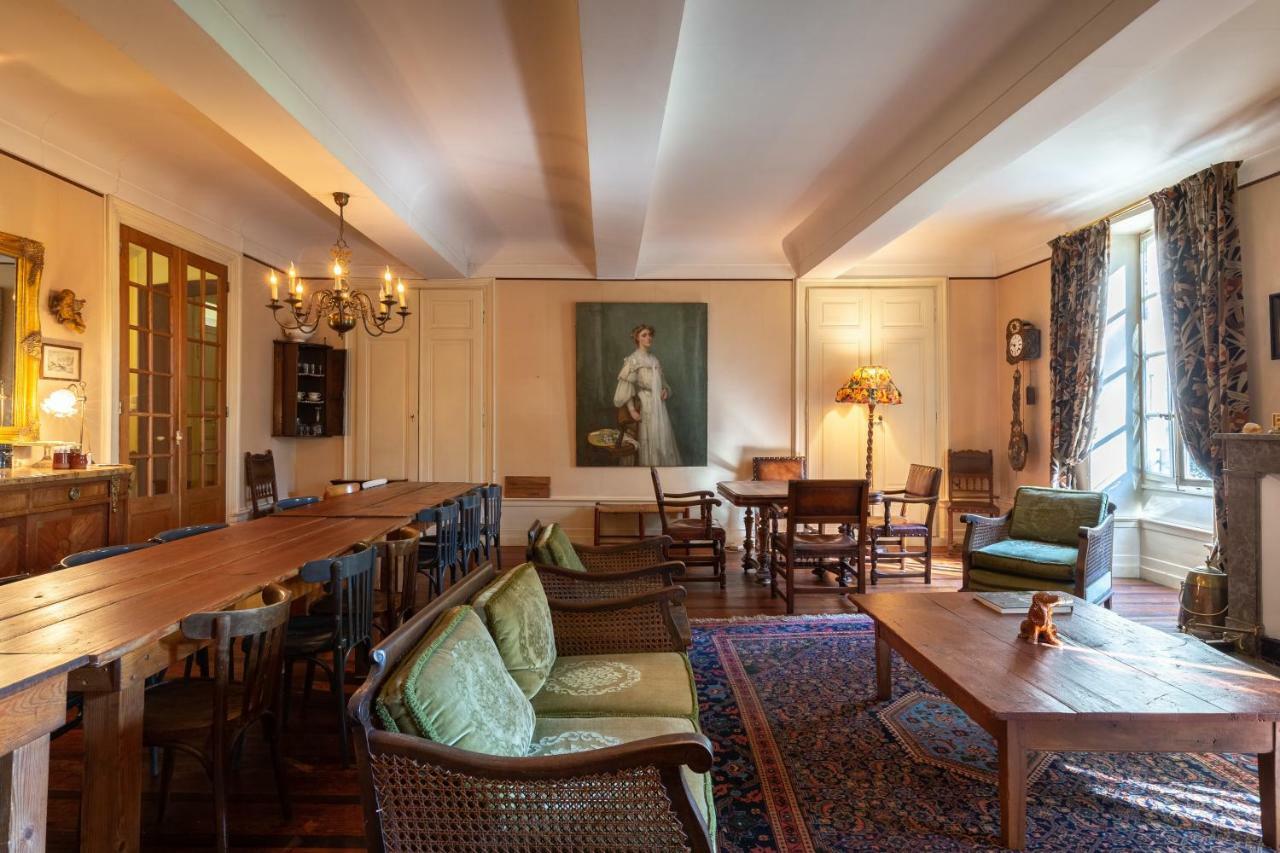 Domaine De L'Amiral Bed & Breakfast Saint-Laurent-du-Pape Екстериор снимка
